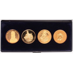 Magyar tematikájú aranyozott éremszett: Eger, Debrecen, Nagykanizsa, Nagyvárad