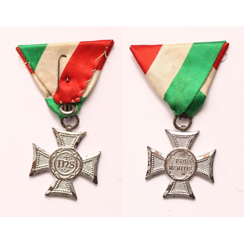 Jezsuita Gimnázium kitüntetése Jó tanulásért Pro Meritis