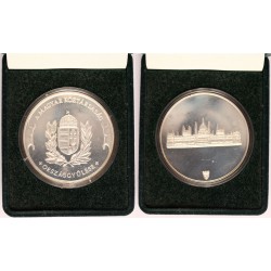 Magyar Köztársaság Országgyűlése emlékérem