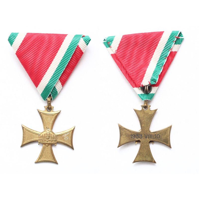 Horthy III.osztályú tiszti szolgálati jel, kis koronás bevésés:1933.VIII.10.