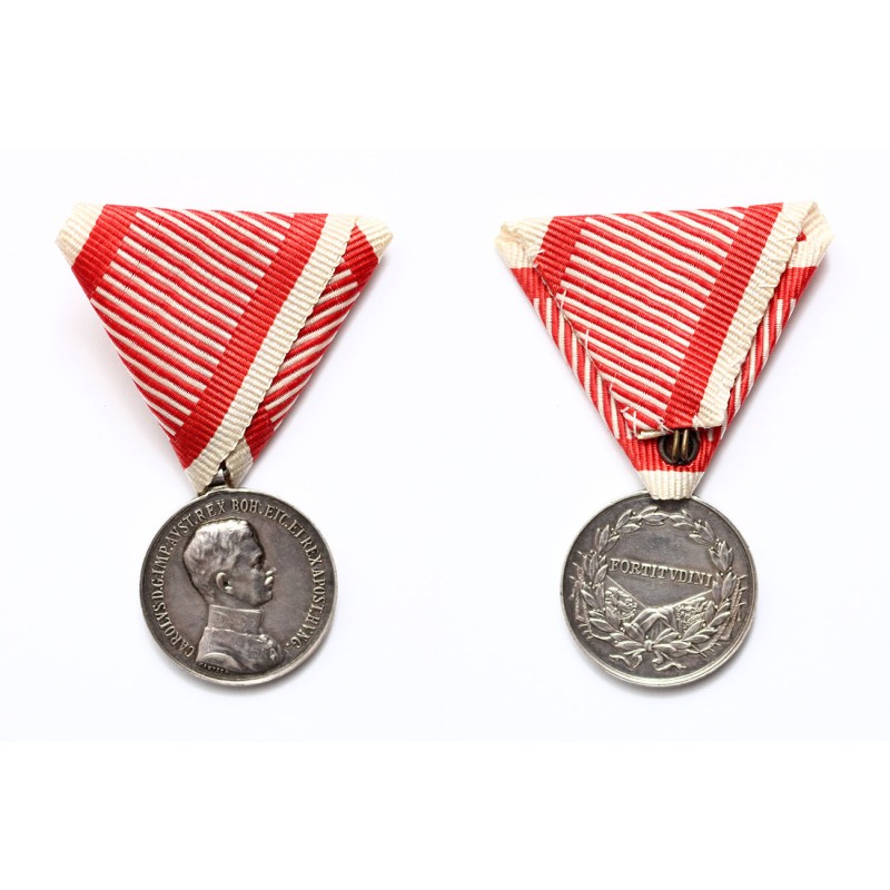 Károly kisezüst vitézségi érem