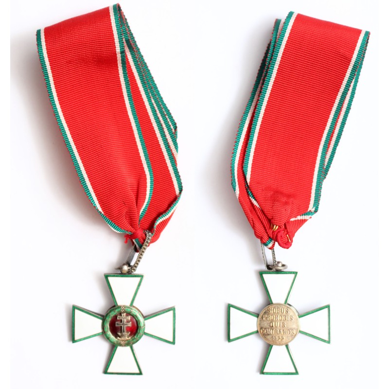 Horthy Magyar Érdemrend középkeresztje