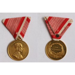 Ferenc József arany vitézségi érem