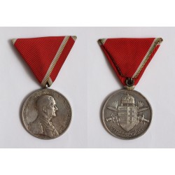 Horthy nagyezüst vitézségi érem, bronz beütő